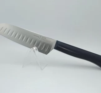 Kitchen and table knives