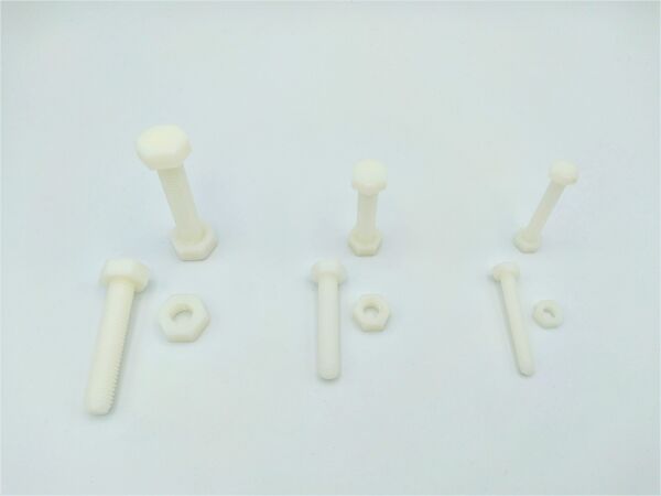 Kunststof bouten en moeren kopen in Alkmaar bij Postma en Postma