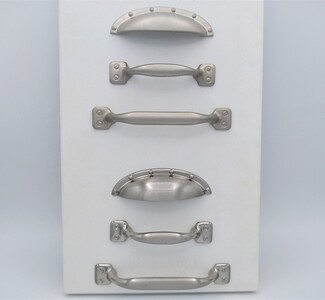 Furniture handles