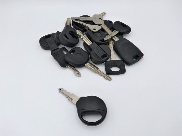 Autosleutels kopen in Alkmaar bij Postma en Postma