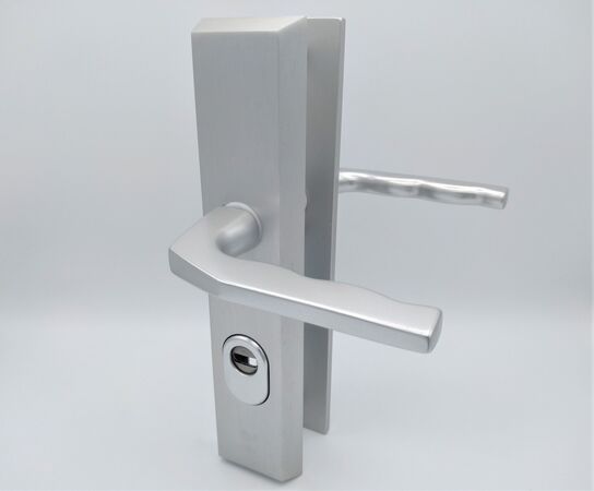 Aluminium veiligheidsbeslag kopen in Alkmaar bij Postma en Postma