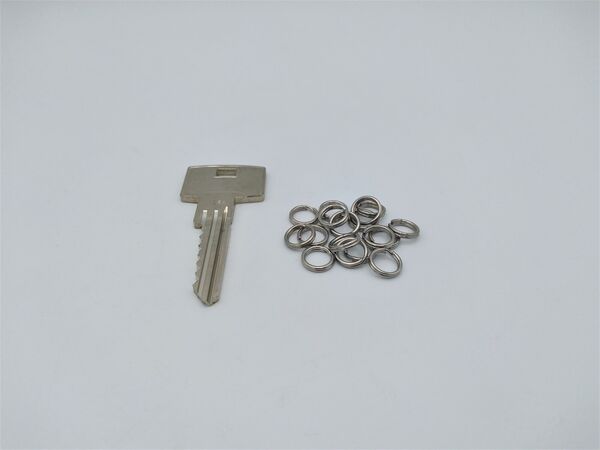 Sleutelringen en –clips kopen in Alkmaar bij Postma en Postma